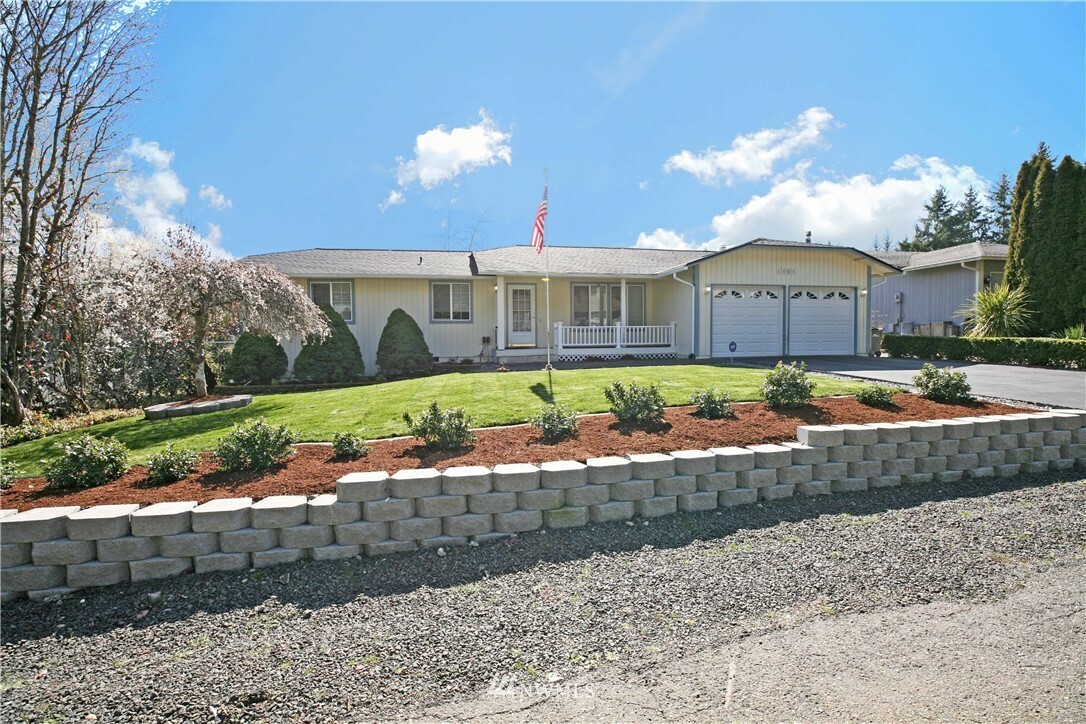 Property Photo: 1464 NW Fox Run WA 98311