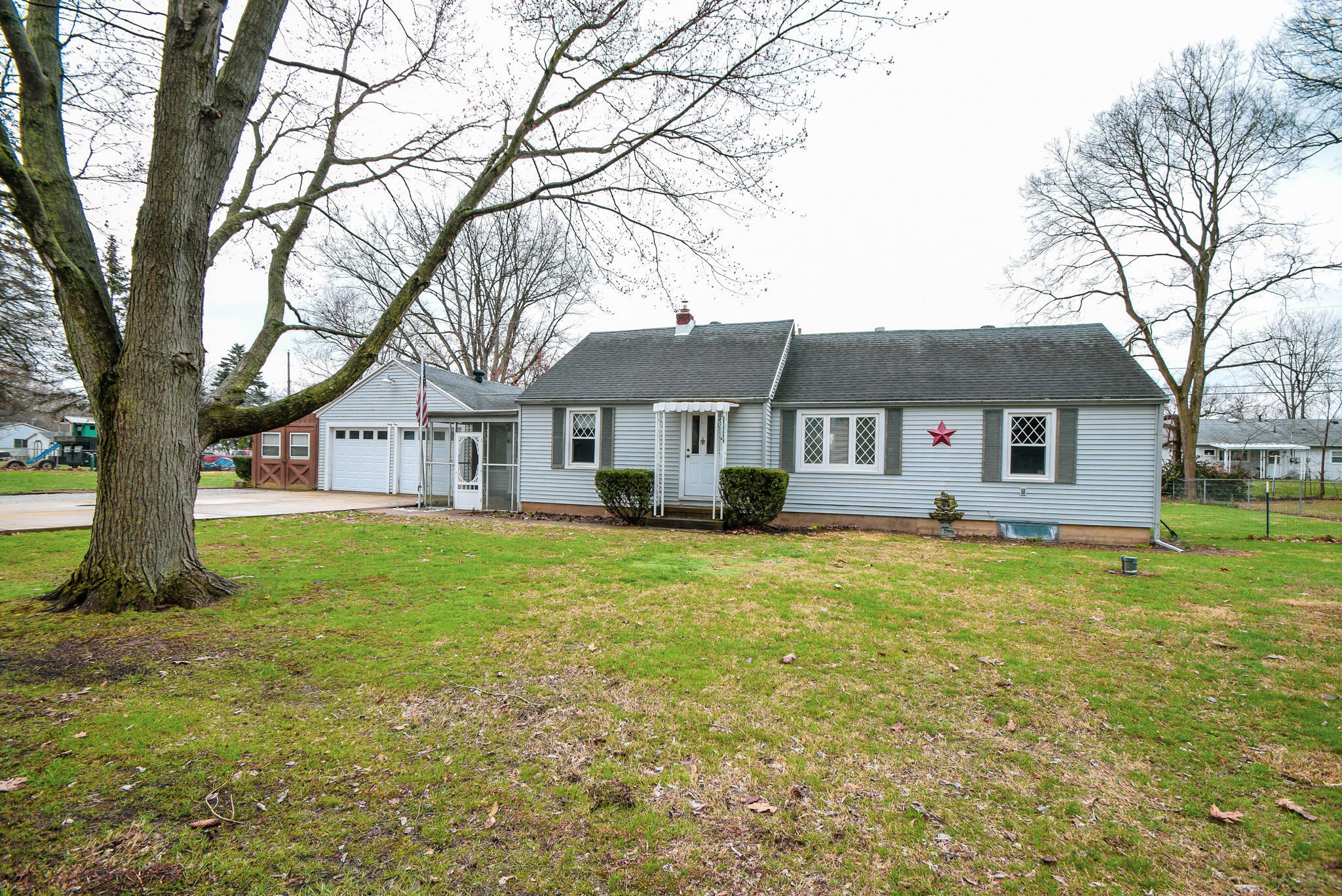 Property Photo:  41 Oak Road  OH 45341 