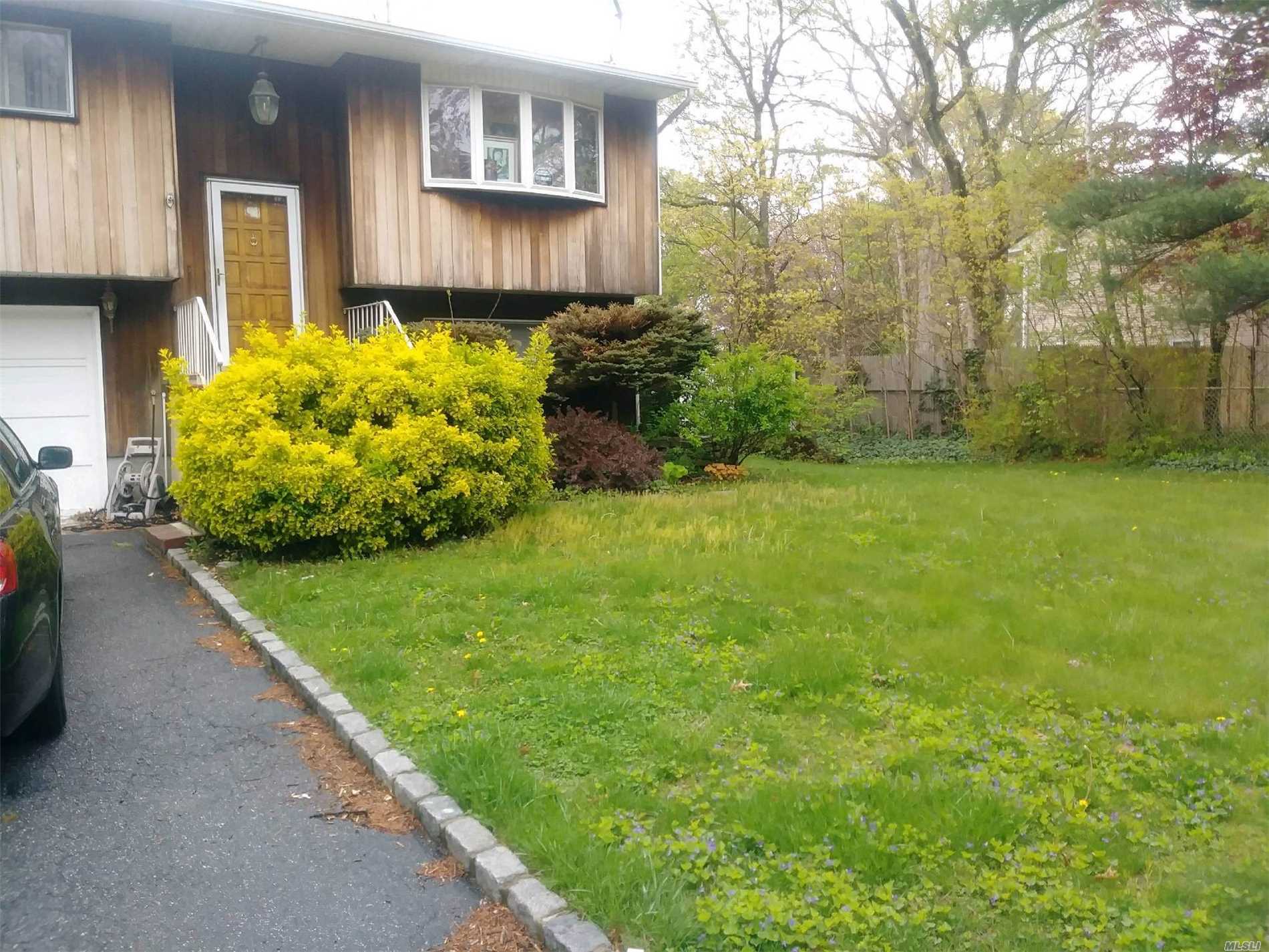 Property Photo:  41 Franklin Ave  NY 11717 