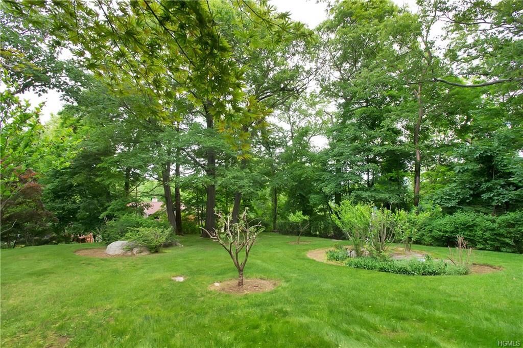 Property Photo:  17 Elmwood Street  NY 10570 