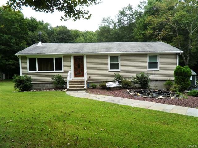 Property Photo:  185 Union Valley Road  NY 10541