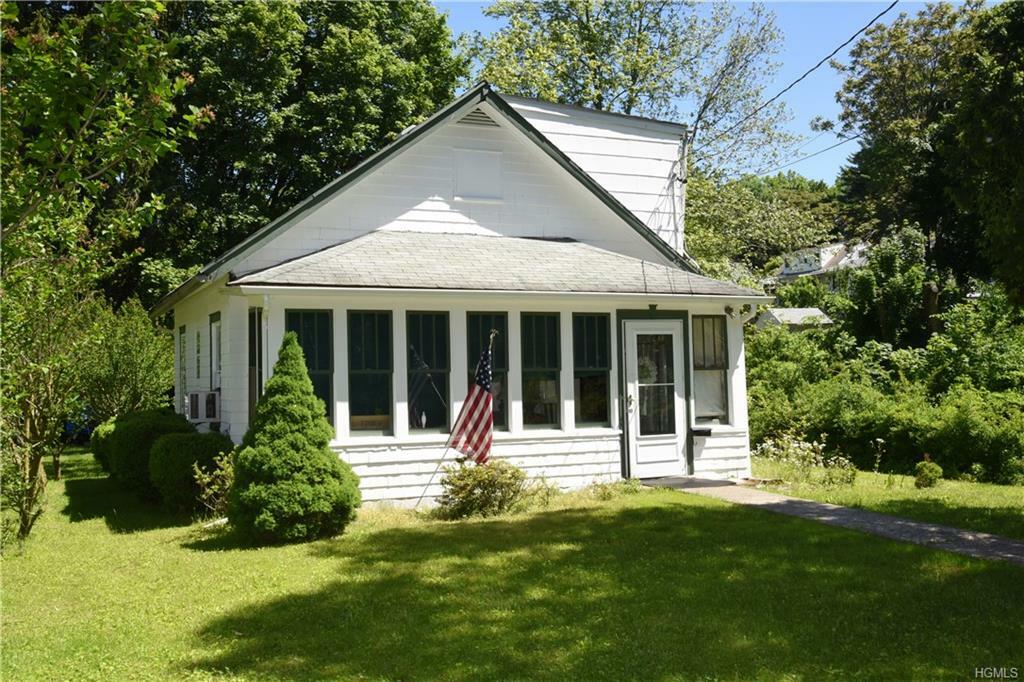 Property Photo:  760 Franklin Street  NY 10566 