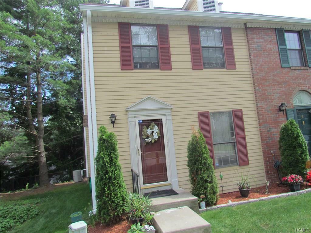 Property Photo:  7 Winterberry Court  NY 10566 