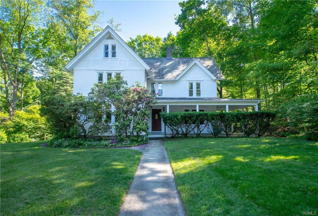 Property Photo:  860 Pleasantville Road  NY 10510 