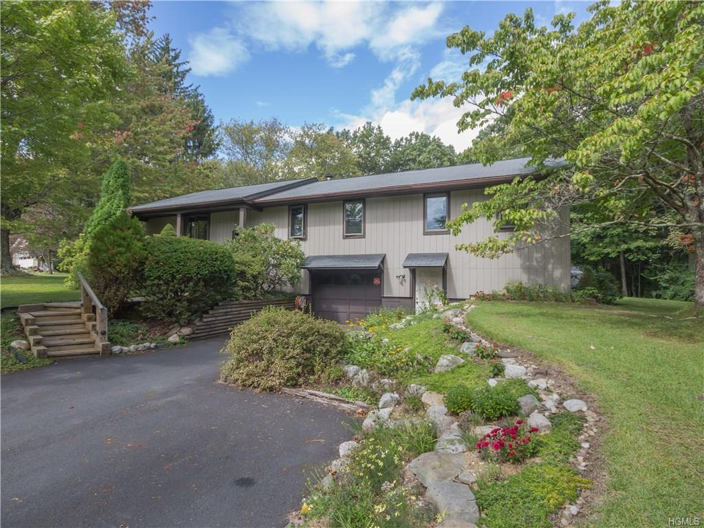 96 Pantelope Road  Bloomingburg NY 12721 photo