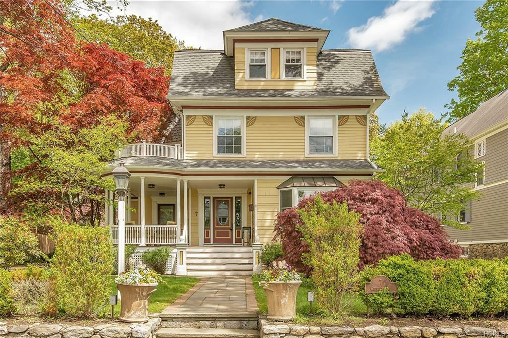 Property Photo:  7 Grove Street  NY 10570 