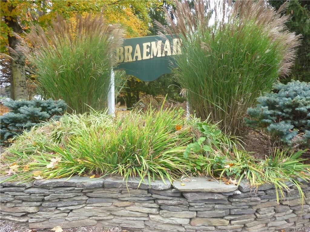 Property Photo:  3 Braemar Court 3  NY 10956 
