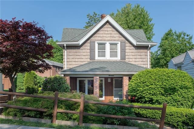 Property Photo:  14 S Washington Avenue  NY 10522 