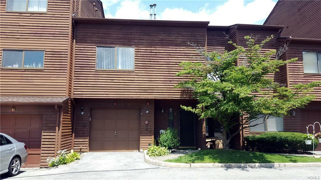 Property Photo:  8 Aspen Court  NY 10954 