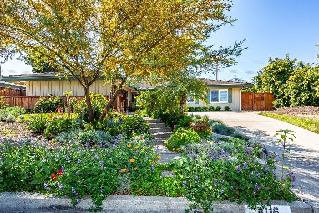 Property Photo: 1016 Rolling Hills Drive CA 92835
