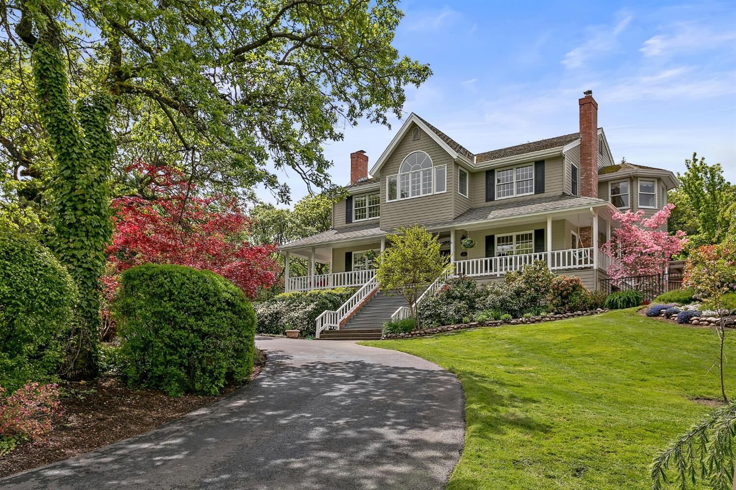 Property Photo: 2650 Country Park Lane OR 97504