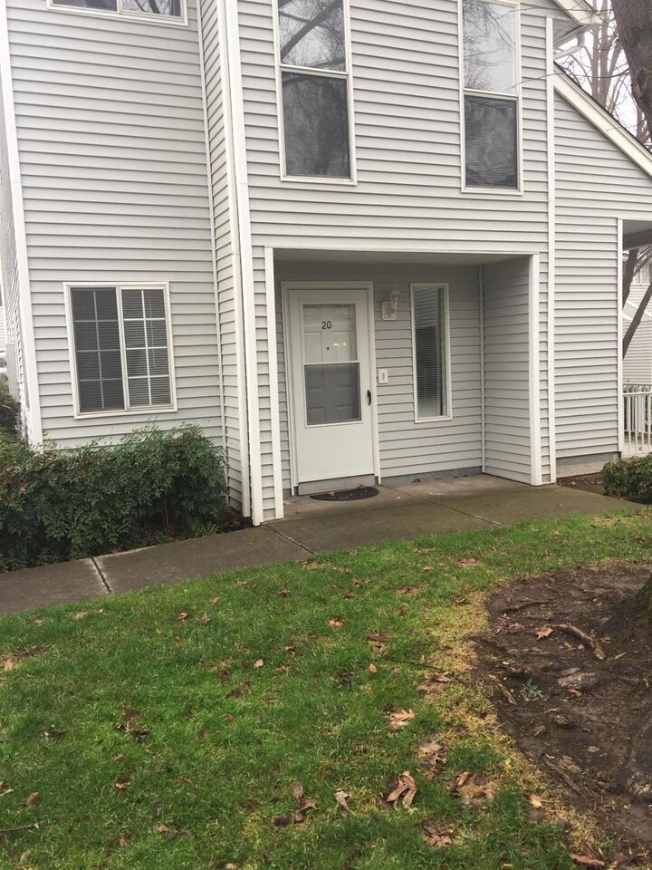 2101 Poplar Drive 20  Medford OR 97504 photo