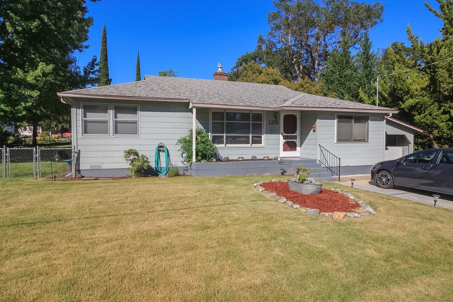 Property Photo:  120 S Keene Way Drive  OR 97504 