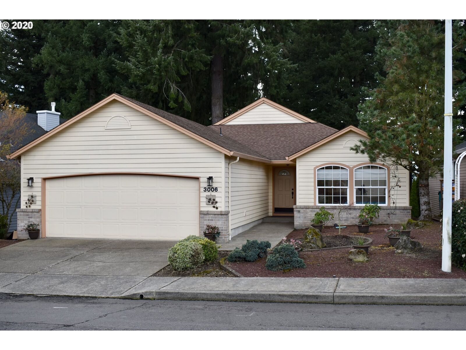 Property Photo: 3006 SE Baypoint Dr WA 98683