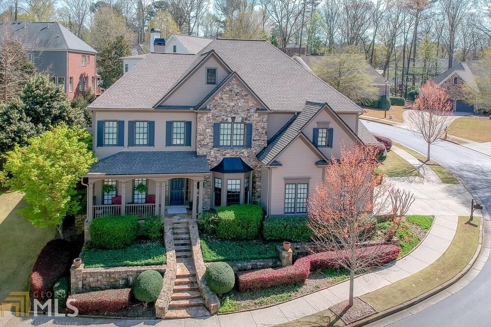 Property Photo:  3035 Woodvale Ct  GA 30022