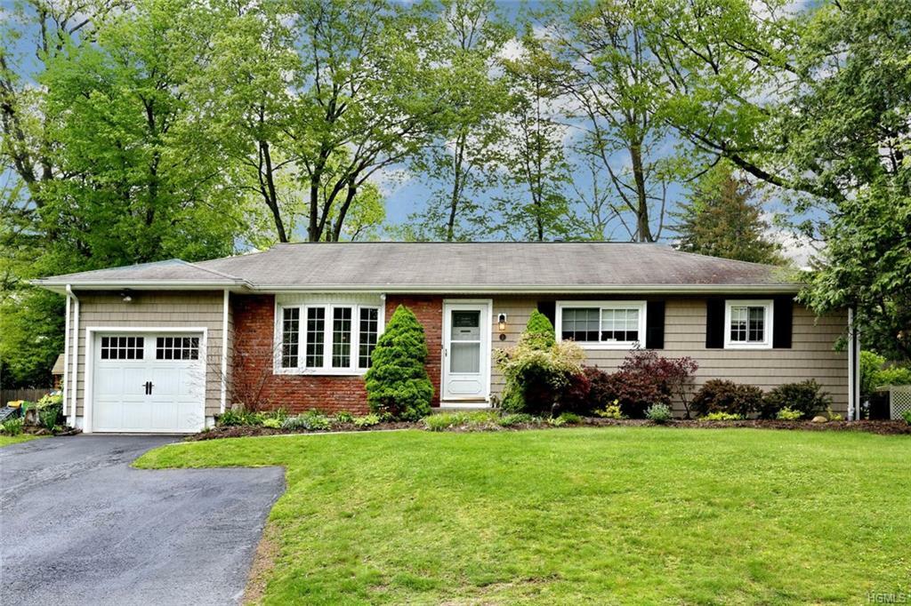 Property Photo:  2 Bonnie Lane  NY 10956 