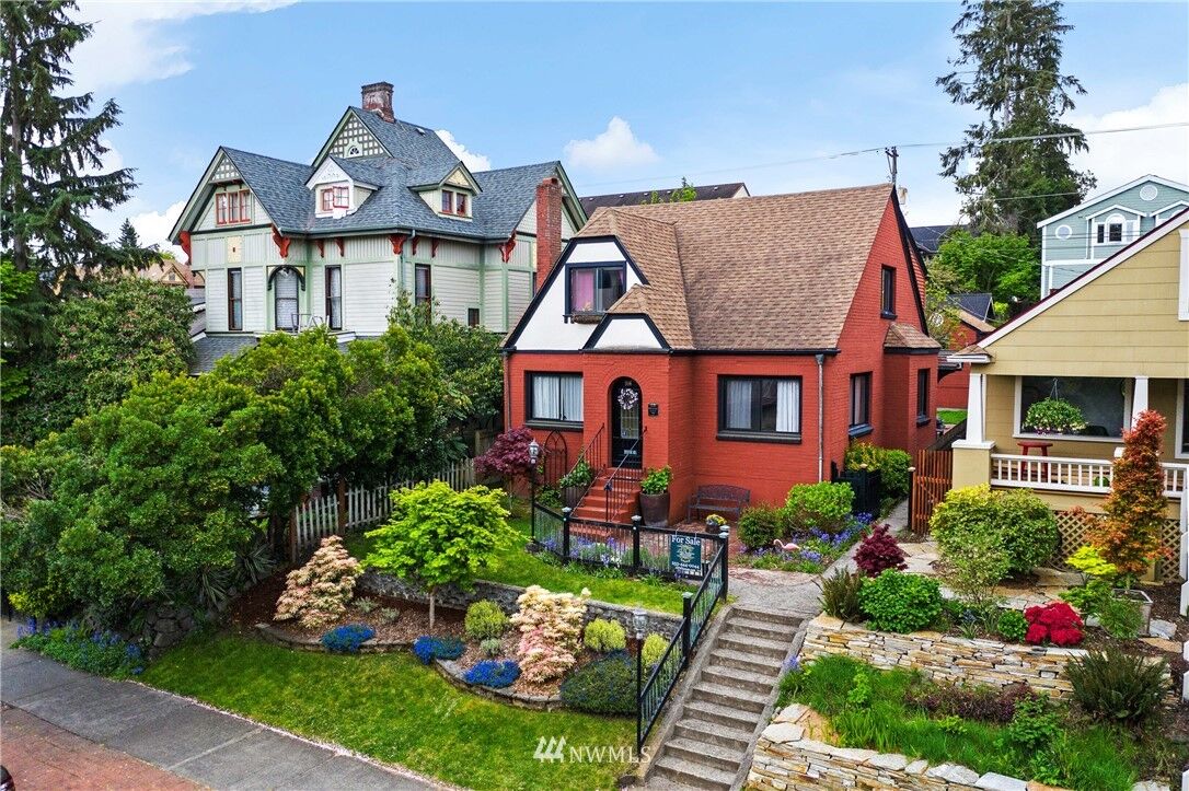 Property Photo:  914 N I Street  WA 98403 