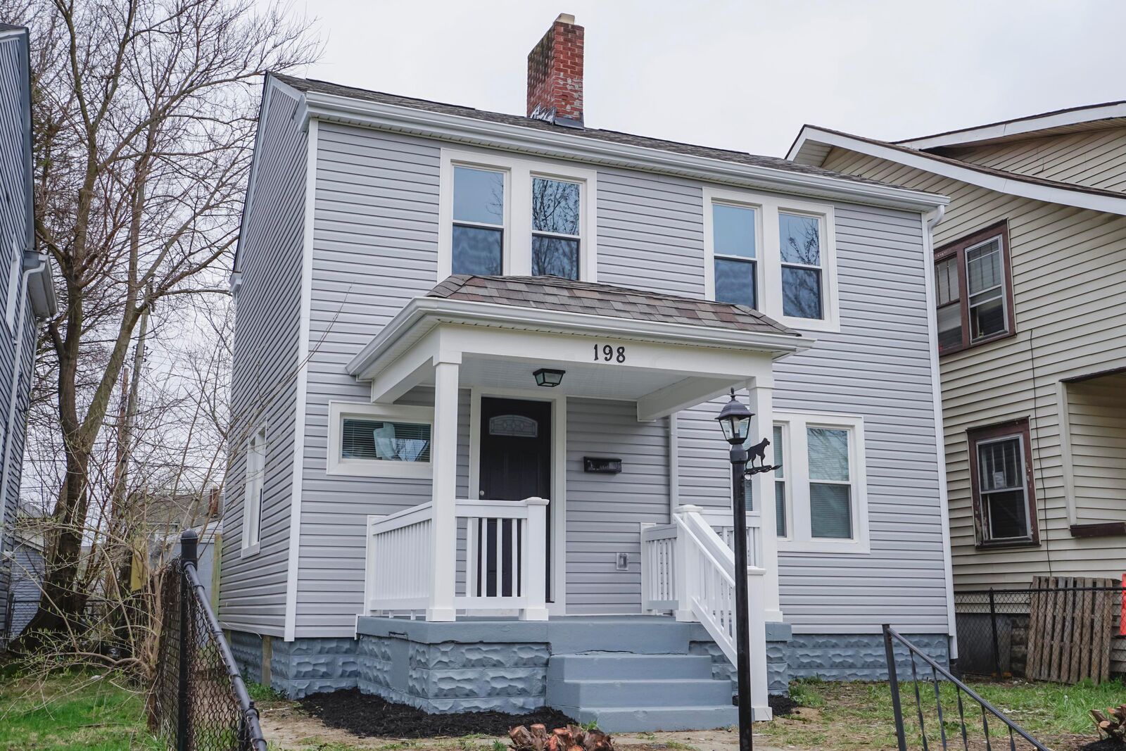 Property Photo: 198 N Oakley Avenue OH 43204