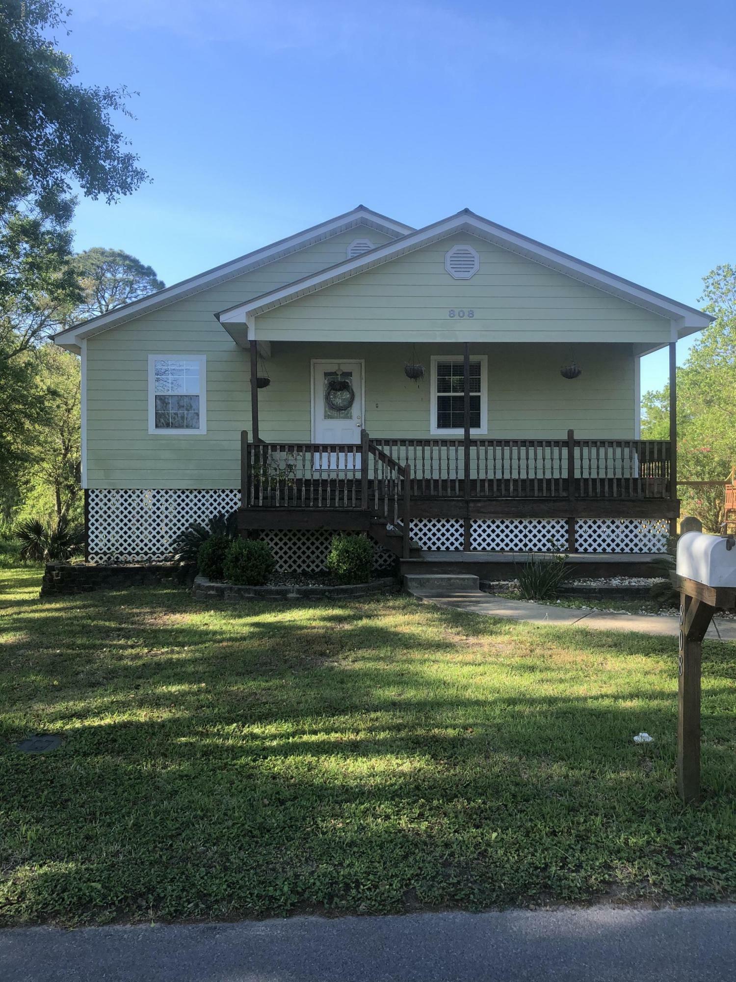 Property Photo:  808 Herrick Avenue  MS 39567 