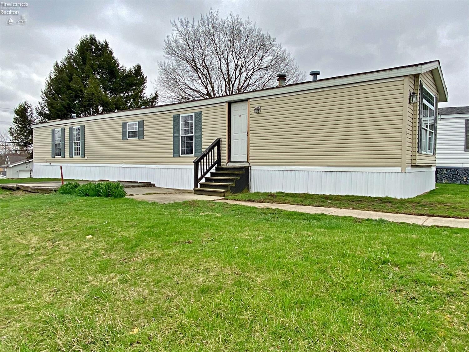 Property Photo: 1548 SR 53 2 OH 44883