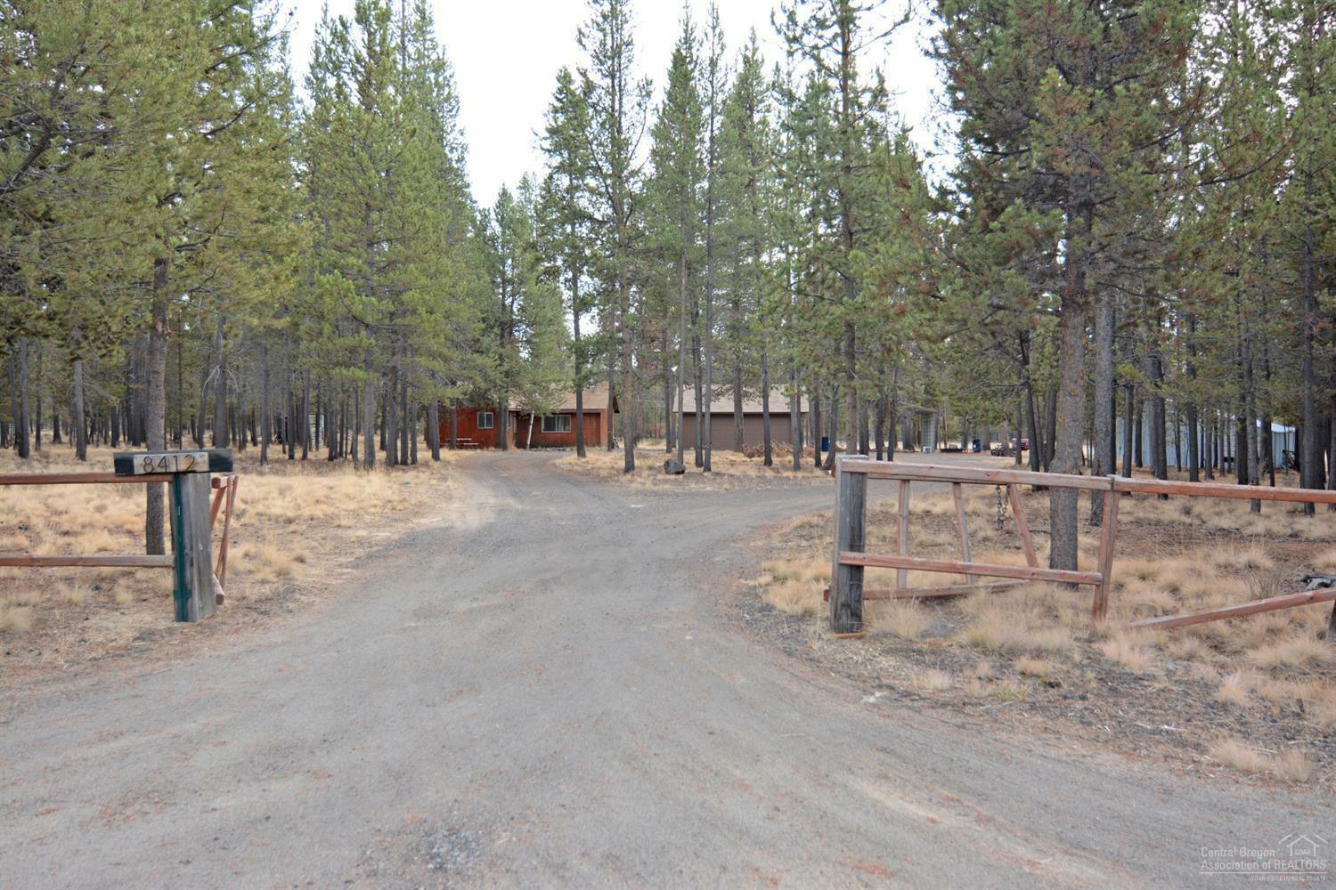 8412 Split Rail Road  La Pine OR 97739 photo