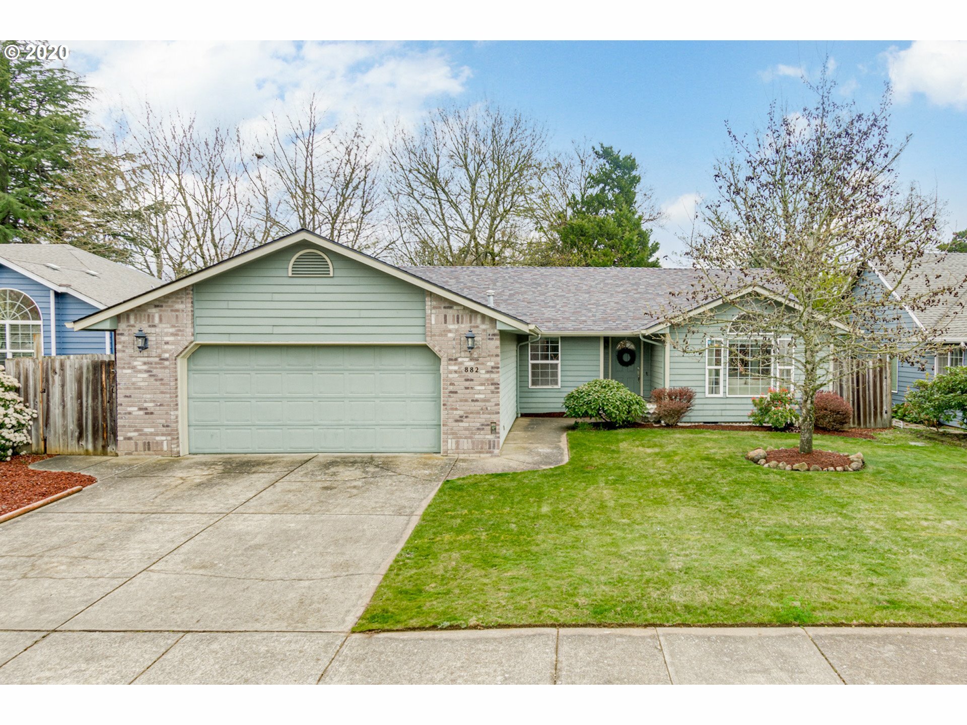 Property Photo: 882 NW Whitetail Deer St OR 97304