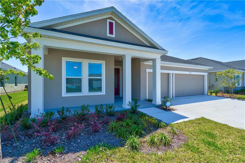 Property Photo:  17716 Passionflower Circle  FL 34714 