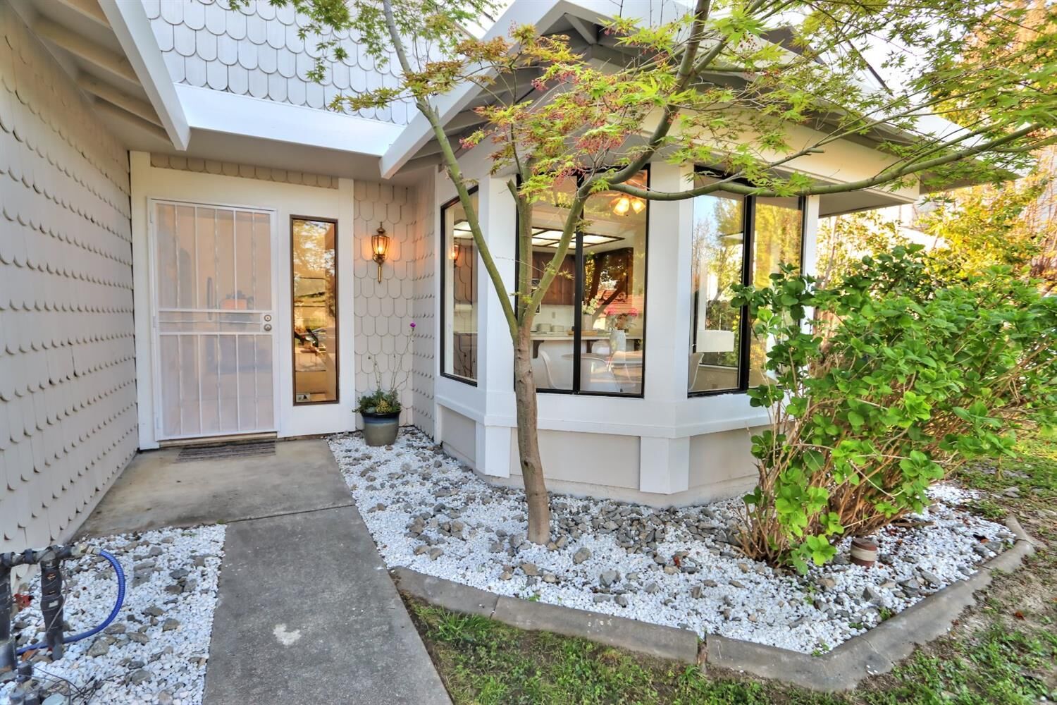 Property Photo:  1727 Rockybend Drive  CA 95833 