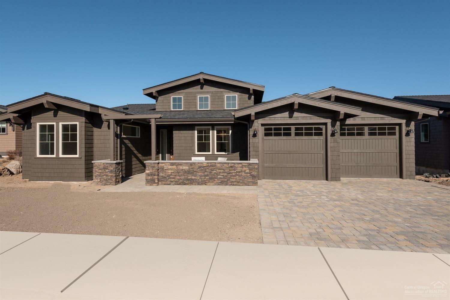 Property Photo:  19367 Alianna Loop  OR 97702 