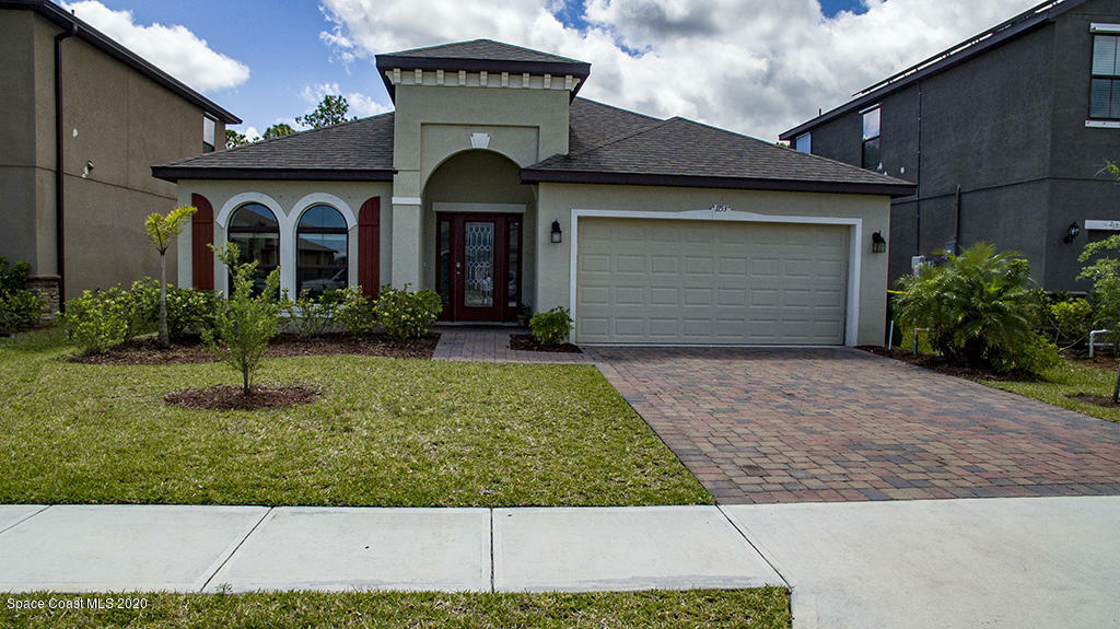 Property Photo:  1153 Musgrass Circle  FL 32904 