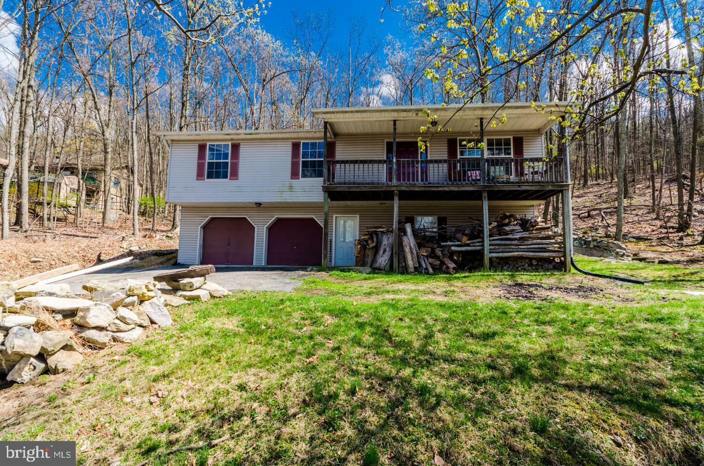 Property Photo: 402 Wrens View Lane WV 25425