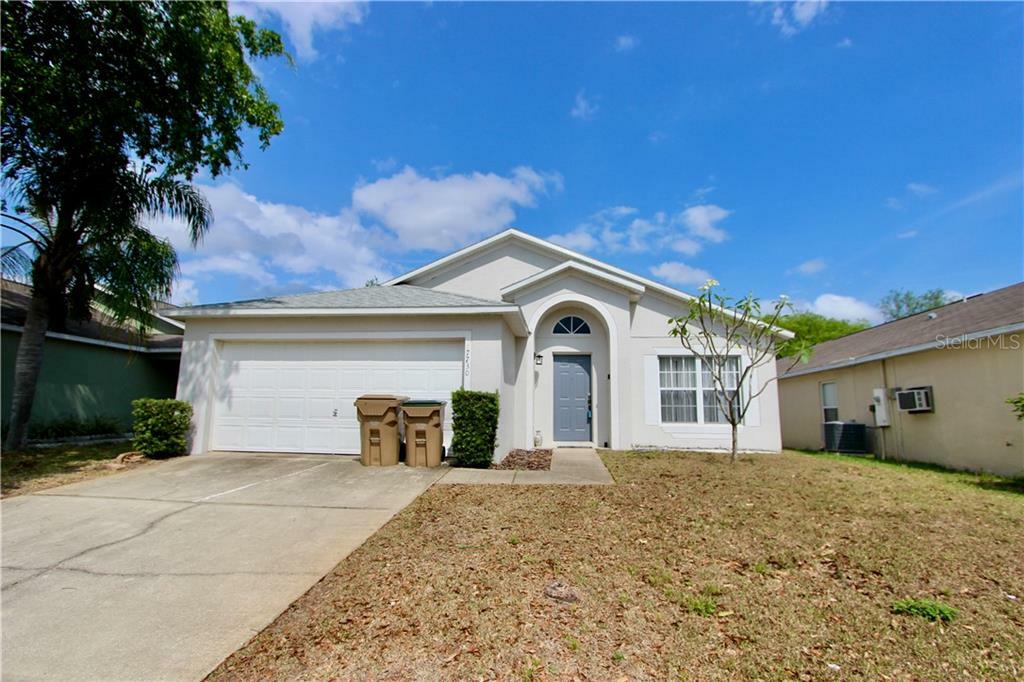 Property Photo:  17730 Pebble Creek Court  FL 34714 