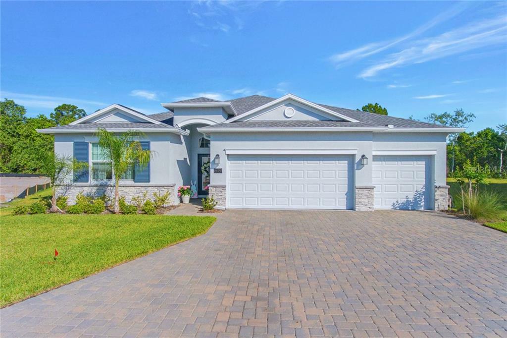 Property Photo:  579 Westchester Court  FL 33837 