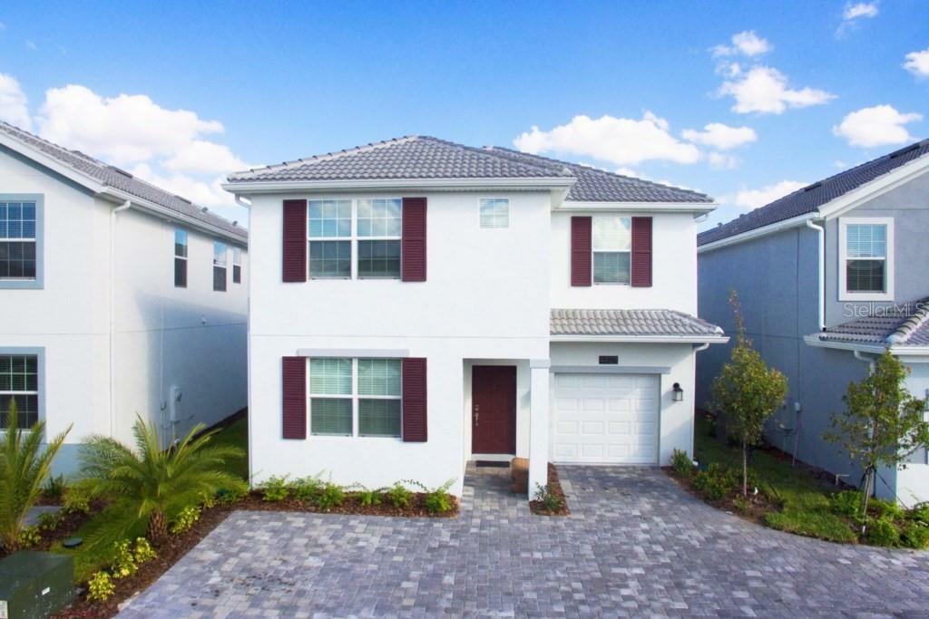 Property Photo:  4827 Kings Castle Circle  FL 34746 