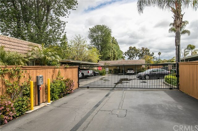 Property Photo: 1130 N Broadway B CA 92026