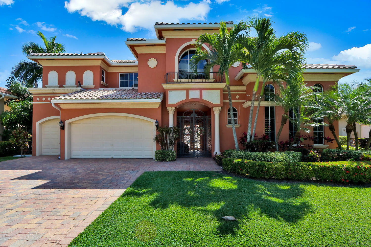 Property Photo: 3142 San Michele Drive FL 33418