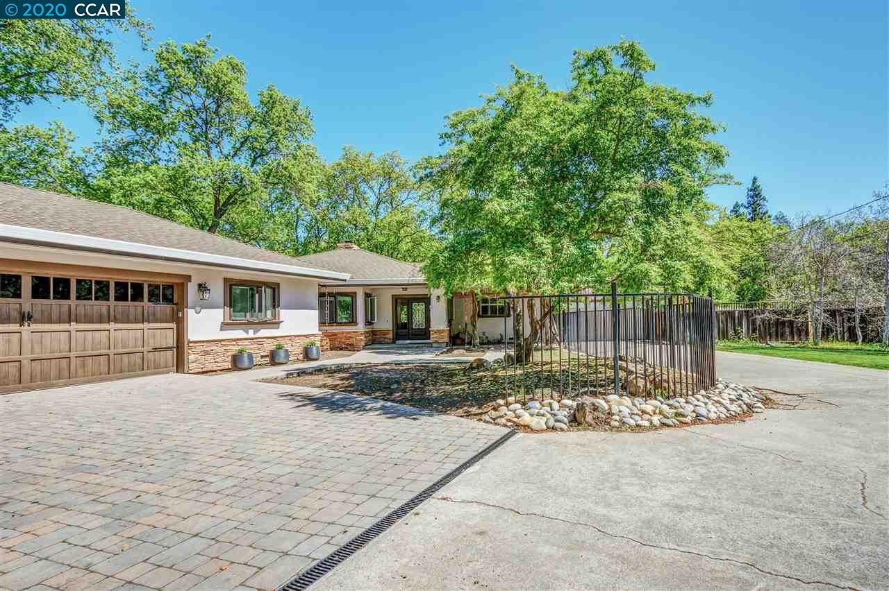 Property Photo:  8 Simo St  CA 94507 