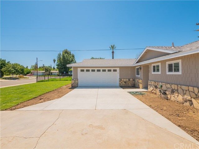 Property Photo:  10780 Coloma Street  CA 92354 