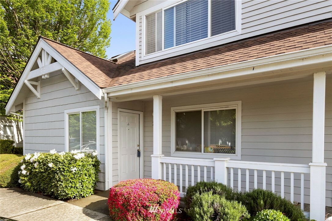 Property Photo: 262 W Maberry 101 WA 98264