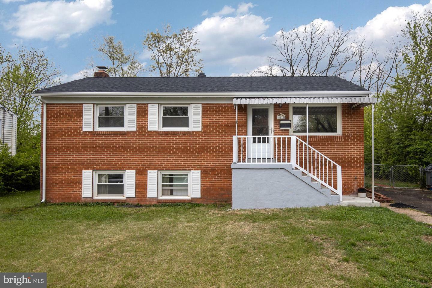 Property Photo:  9417 Spotsylvania Street  VA 20110 