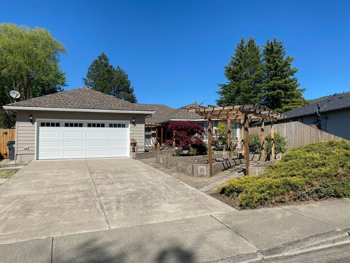 3277 Bryson Way  Medford OR 97504 photo