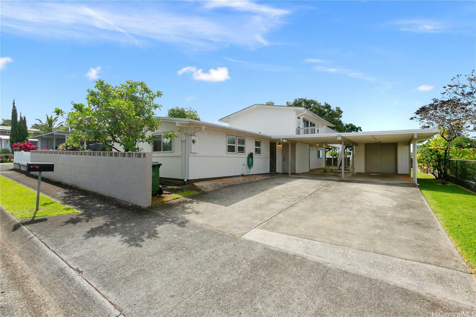 2237 Aupaka Street  Pearl City HI 96782 photo