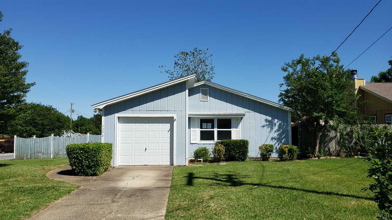 Property Photo:  5290 Flax Rd  FL 32504 