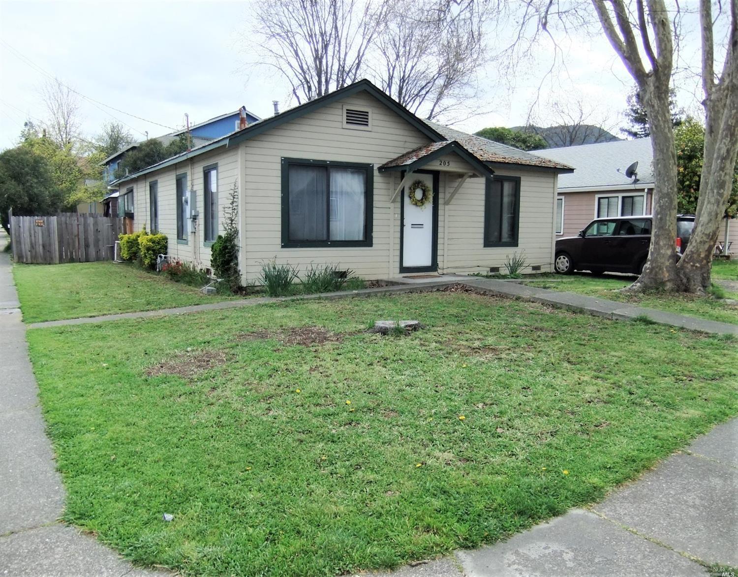 205 W Gobbi Street  Ukiah CA 95482 photo