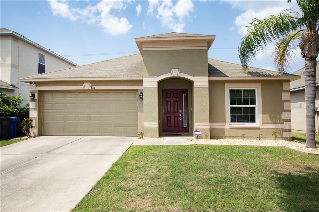 Property Photo: 8114 Carriage Pointe Drive FL 33534