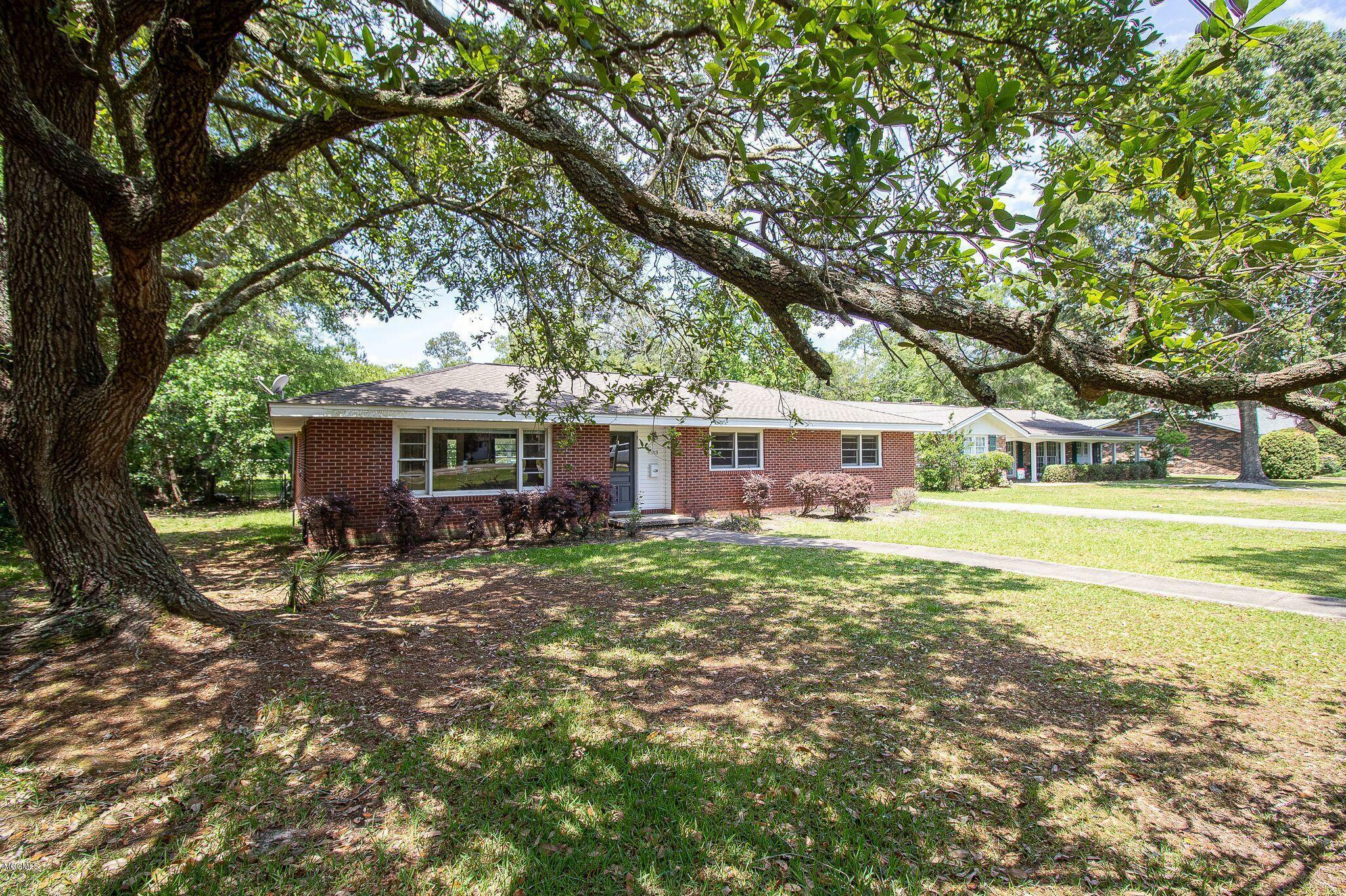 4513 Jefferson Avenue  Gulfport MS 39507 photo