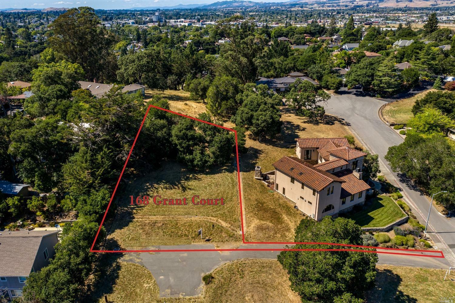 Property Photo: 168 Grant Court CA 94952