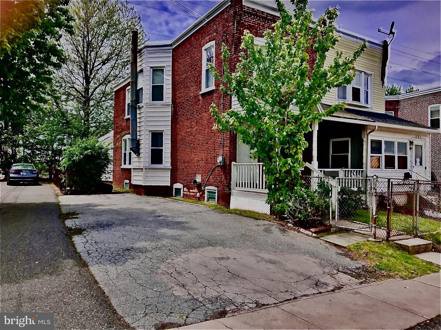 Property Photo: 1002 McClenahan Terrace PA 19061