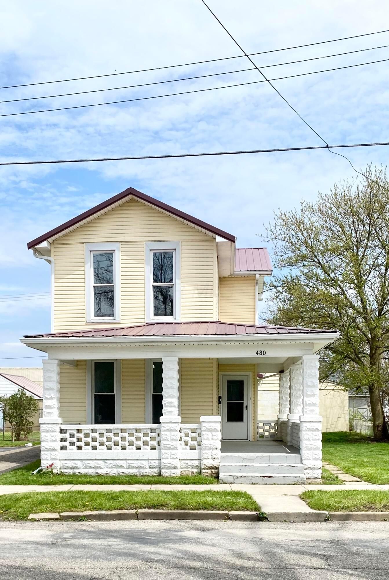 Property Photo:  480 Maple Avenue  OH 43055 