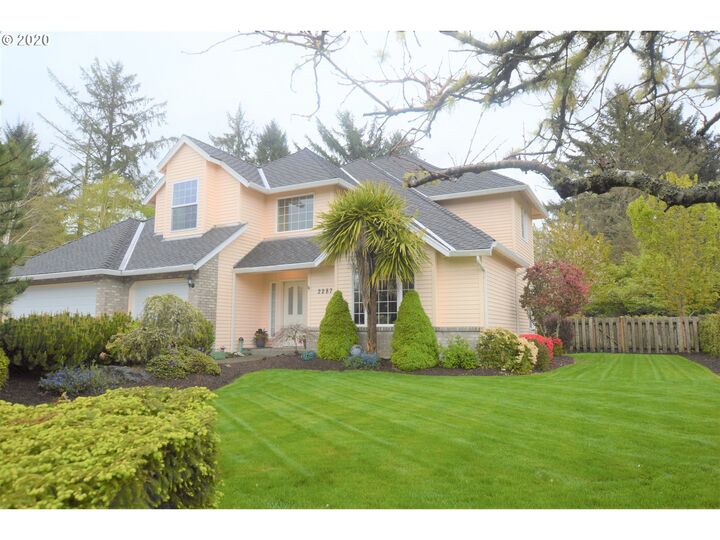 2287 Pine Ridge Dr  Gearhart OR 97138 photo